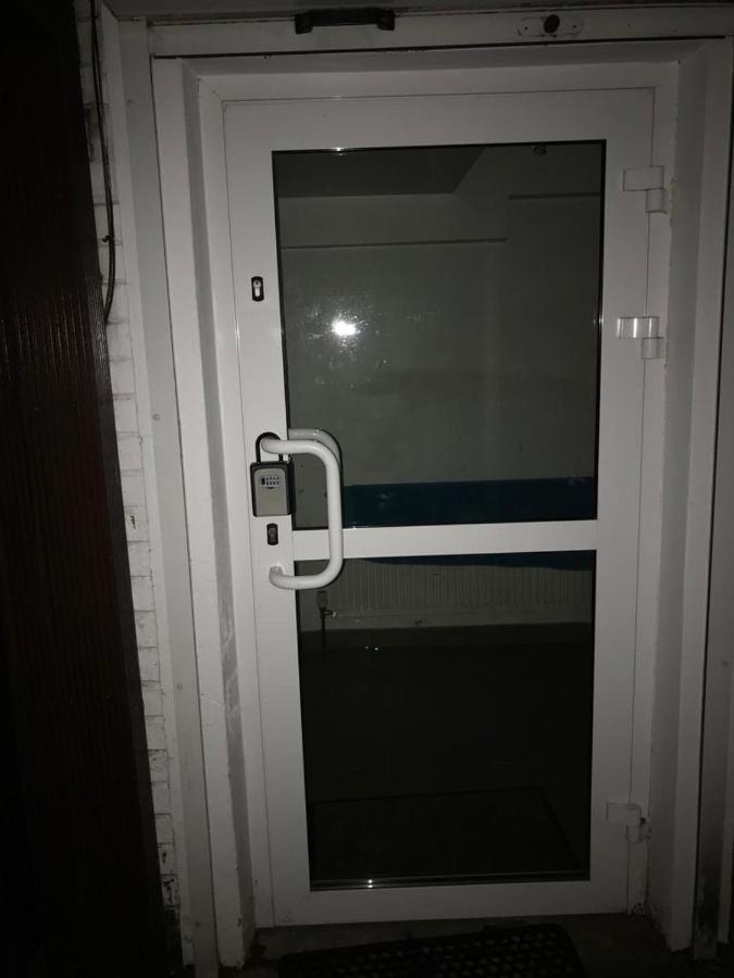 West Kensington 3 Bedroom Apartment Лондон Екстериор снимка
